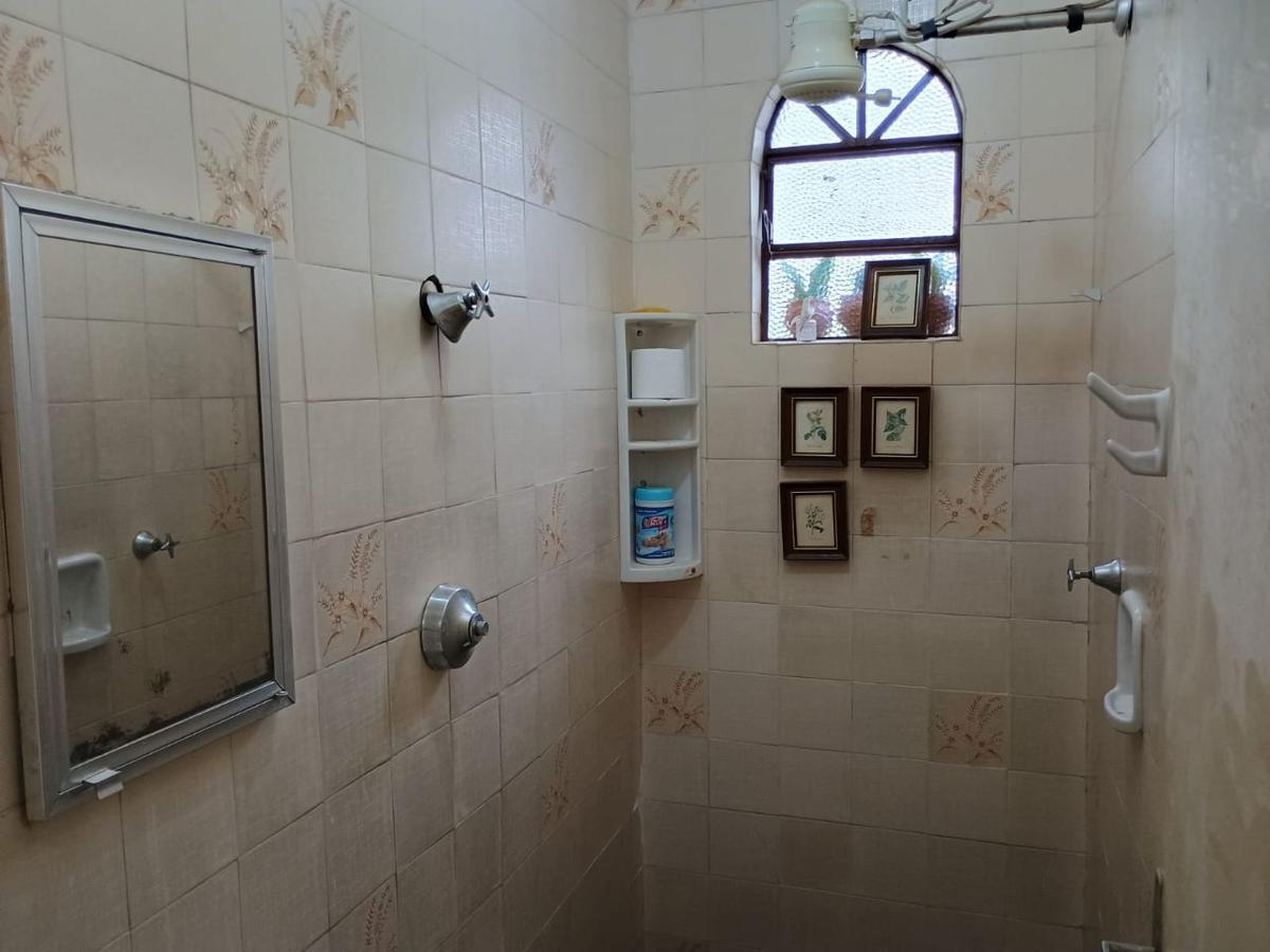 Casa, Cachoeirinha, 4 Quartos, 3 Vagas, 1 Suíte