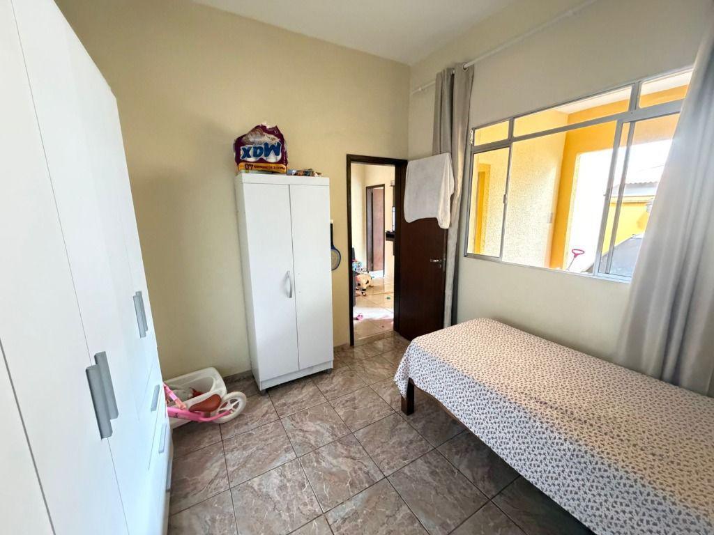 Casa, Mangabeiras, 2 Quartos, 1 Vaga