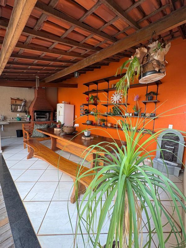 Casa, Barreiro, 3 Quartos, 2 Vagas, 1 Suíte