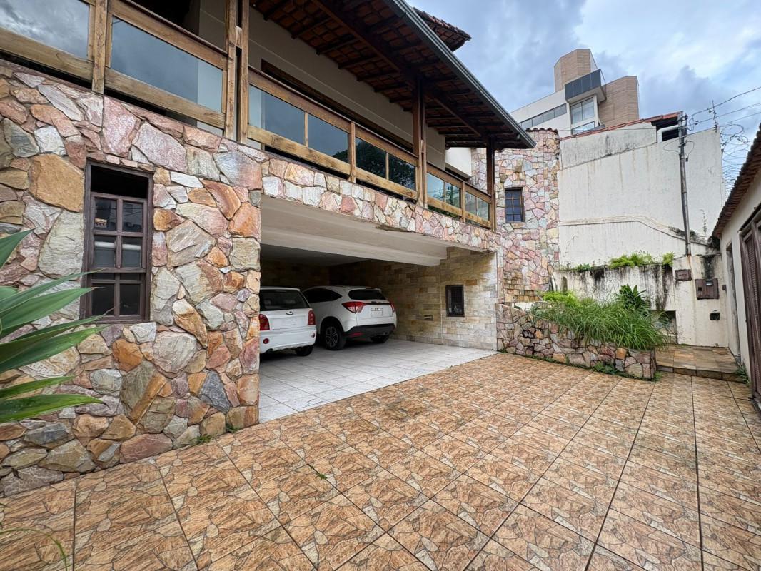 Casa, Dona Clara, 3 Quartos, 4 Vagas, 1 Suíte