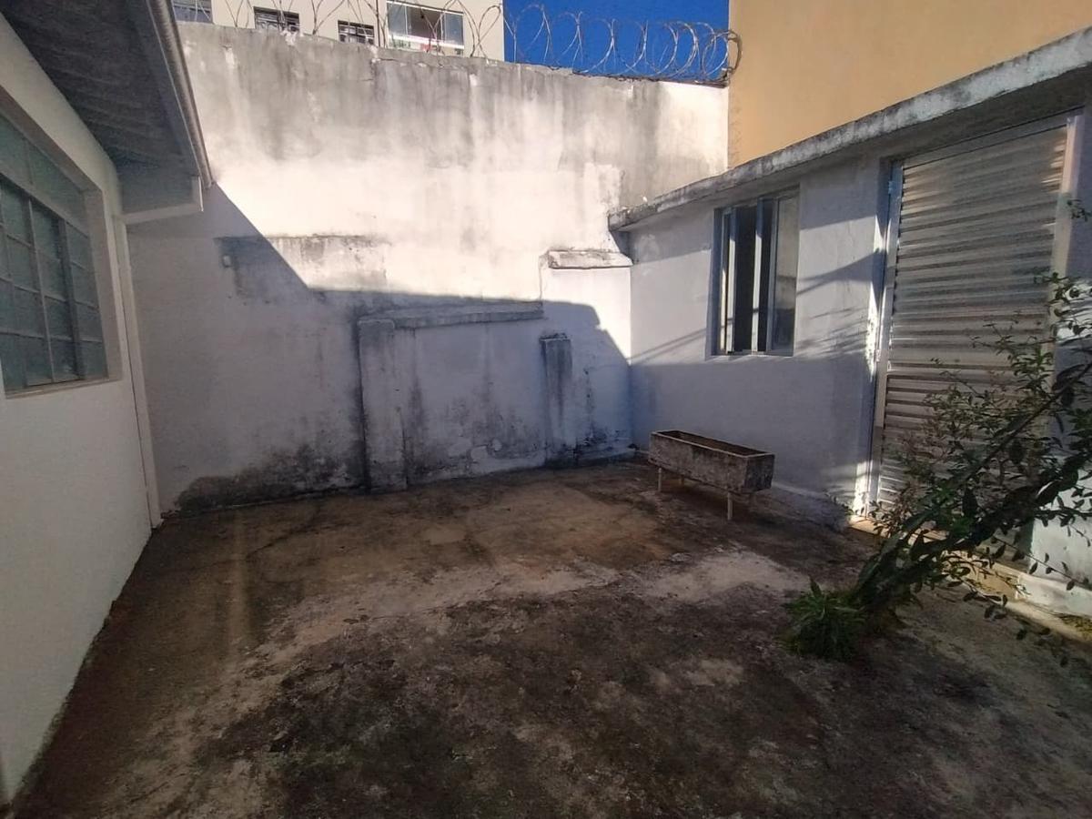 Casa, Centro, 4 Quartos, 0 Vaga