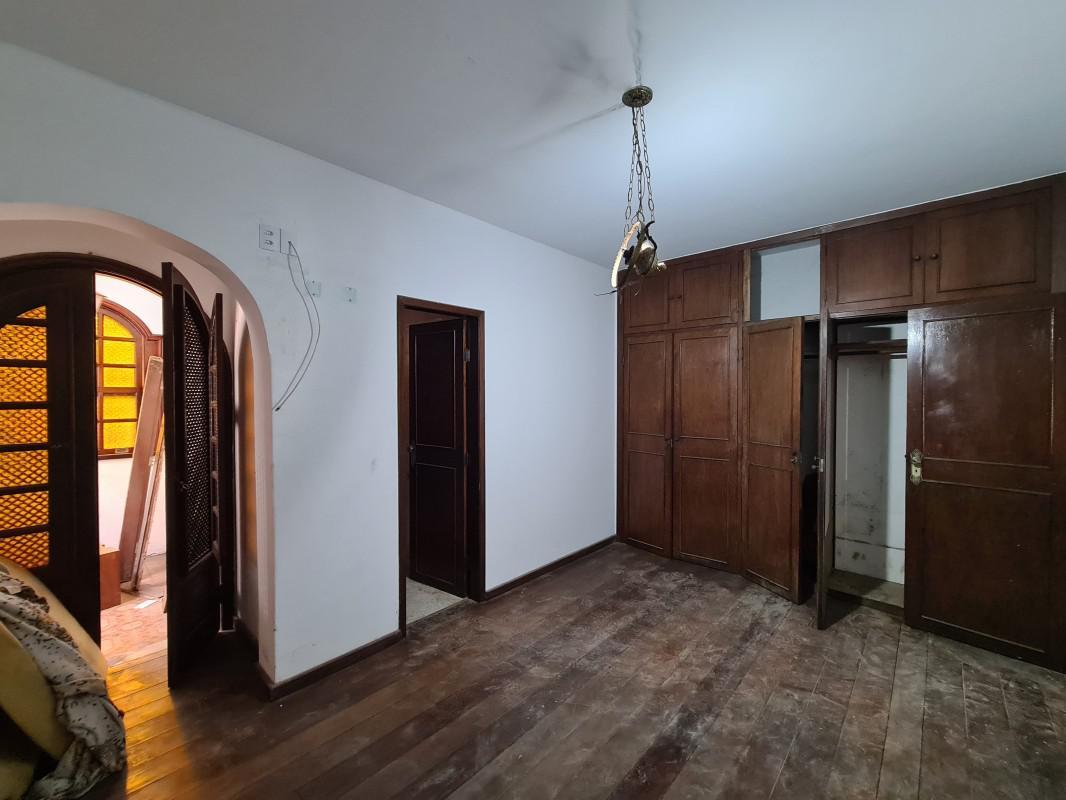 Casa, Gutierrez, 5 Quartos, 4 Vagas, 2 Suítes