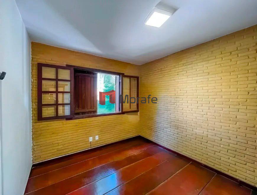 Casa, Castelo, 4 Quartos, 4 Vagas, 1 Suíte