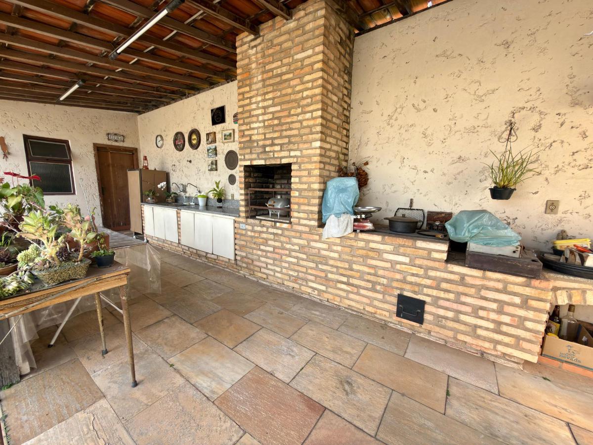 Casa, Bandeirantes (pampulha), 4 Quartos, 10 Vagas, 2 Suítes