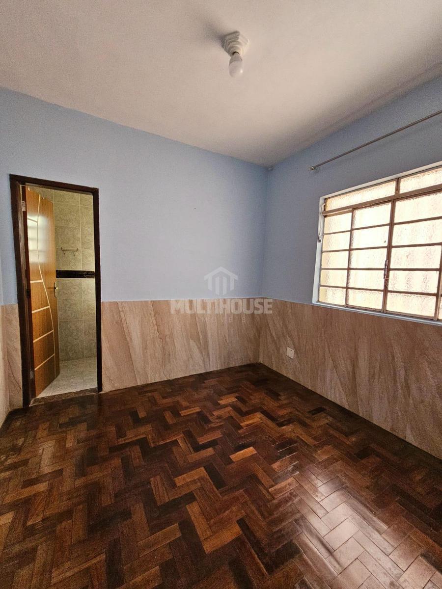 Casa, Santa Branca, 2 Quartos, 0 Vaga, 1 Suíte