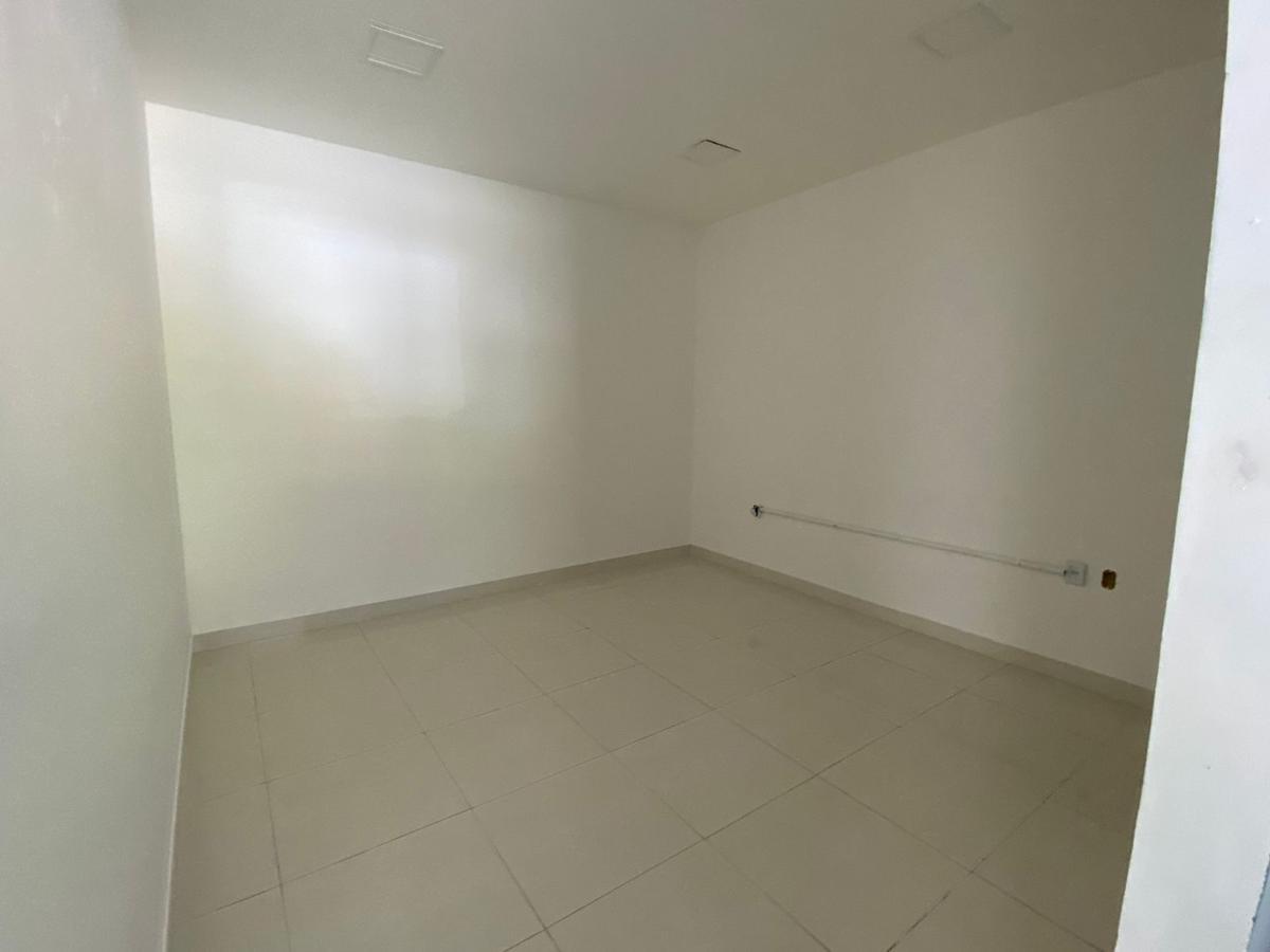 Prédio, Castelo, 0 Quarto, 3 Vagas