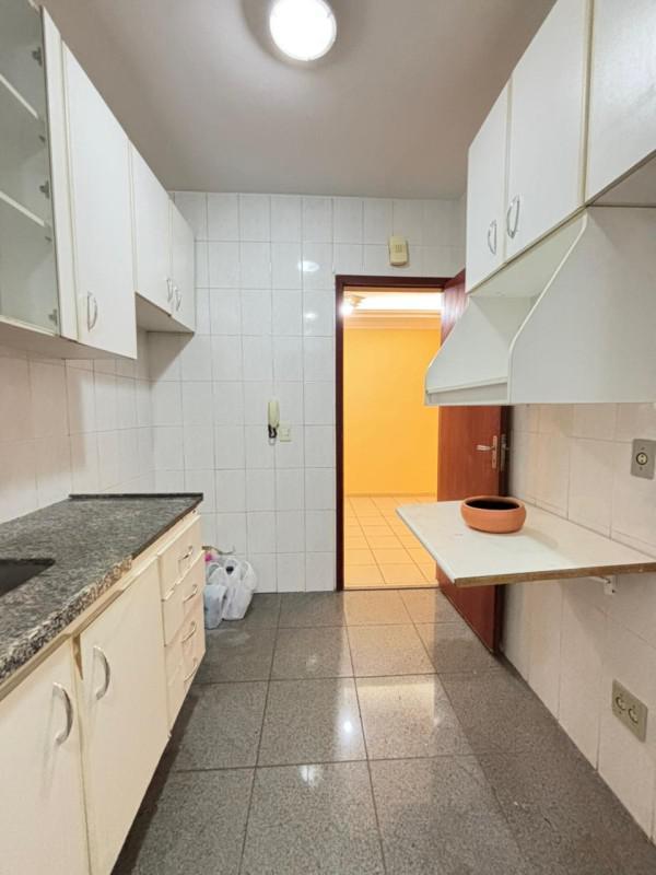 Apartamento, Sagrada Família, 4 Quartos, 1 Vaga, 1 Suíte