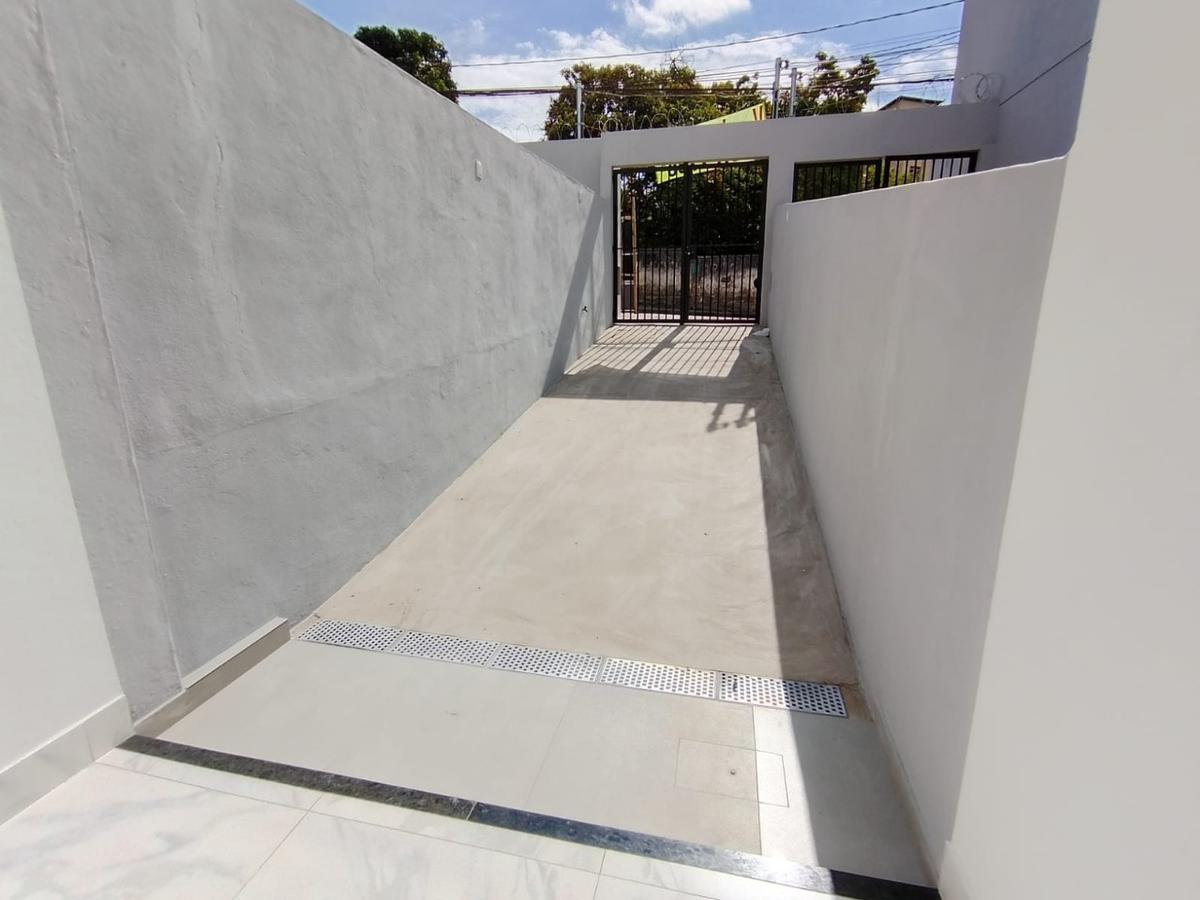 Casa, Jardim Leblon, 2 Quartos, 2 Vagas