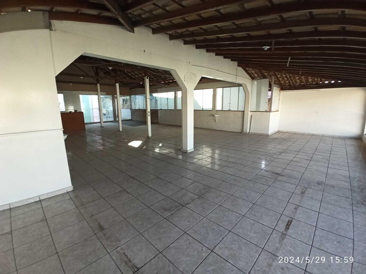 Casa, Santa Cruz, 3 Quartos, 2 Vagas, 1 Suíte