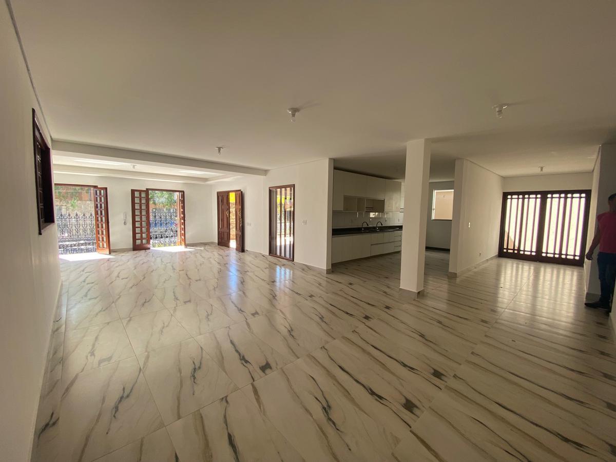 Casa, Castelo, 4 Quartos, 4 Vagas, 3 Suítes