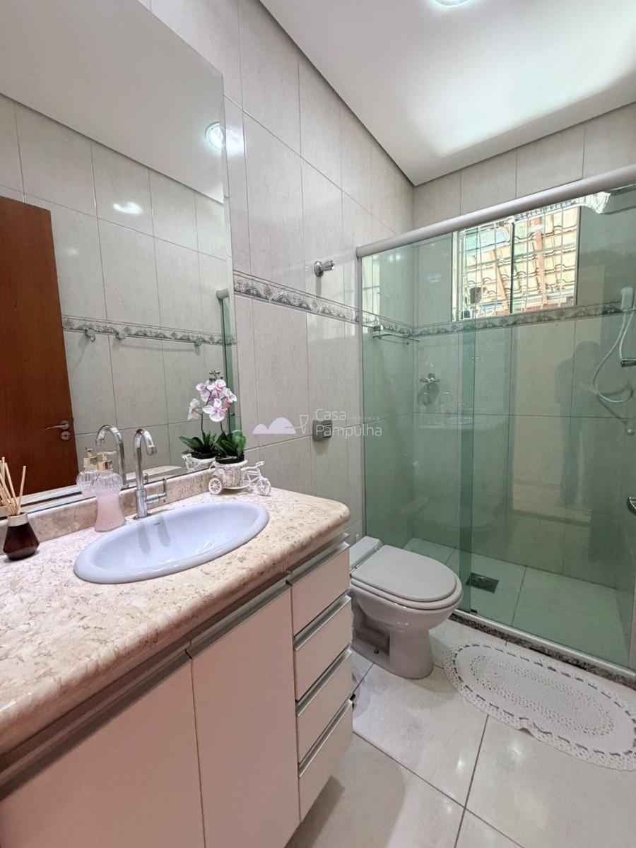 Casa, Santa Mônica, 3 Quartos, 2 Vagas, 1 Suíte