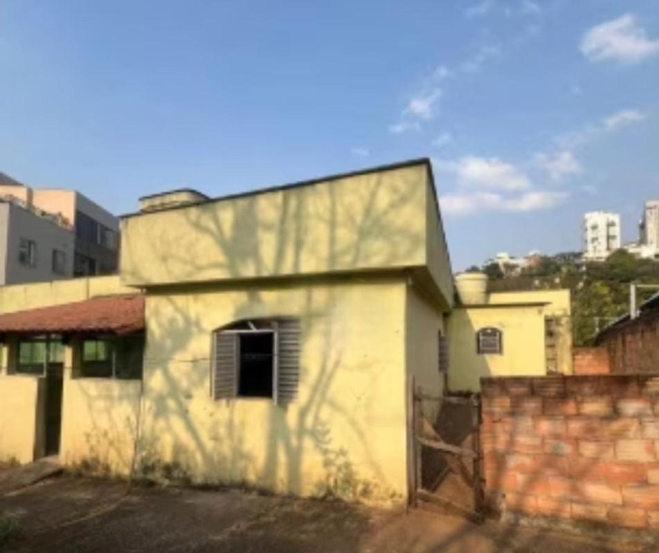 Lote, Cinquentenário, 0 Quarto, 0 Vaga