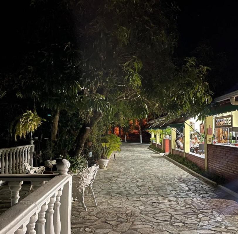 Fazenda, Novo Centro, 5 Quartos, 12 Vagas, 1 Suíte