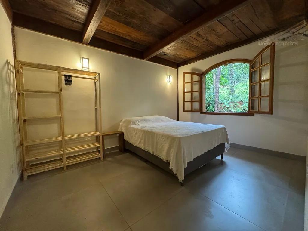 Casa, São Sebastião das Águas Claras, 4 Quartos, 3 Vagas, 1 Suíte