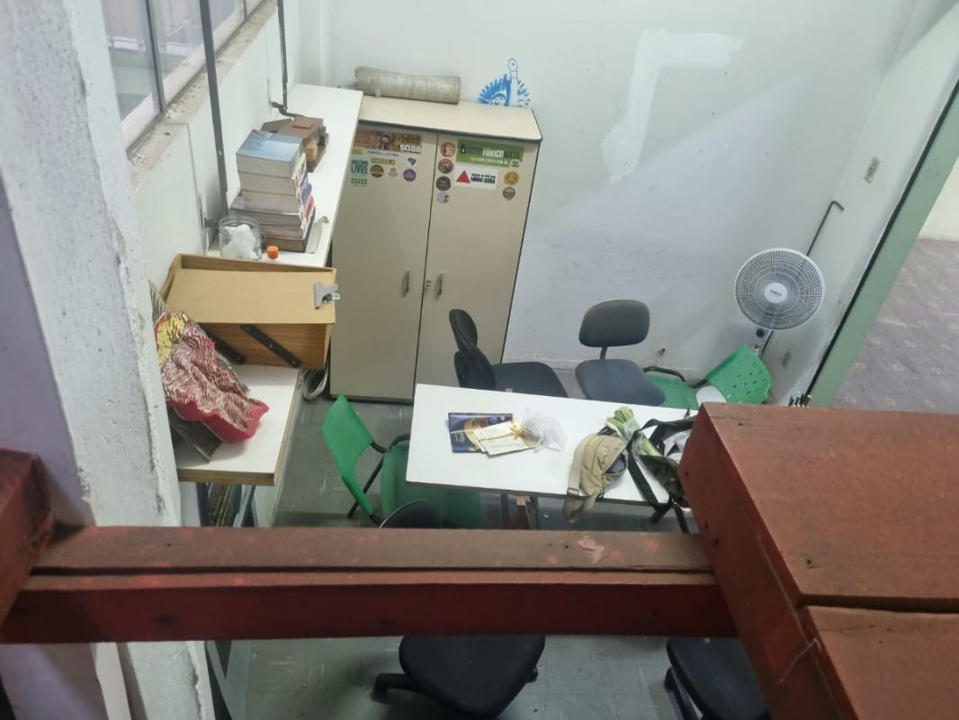 Sala, Centro, 1 Quarto, 0 Vaga