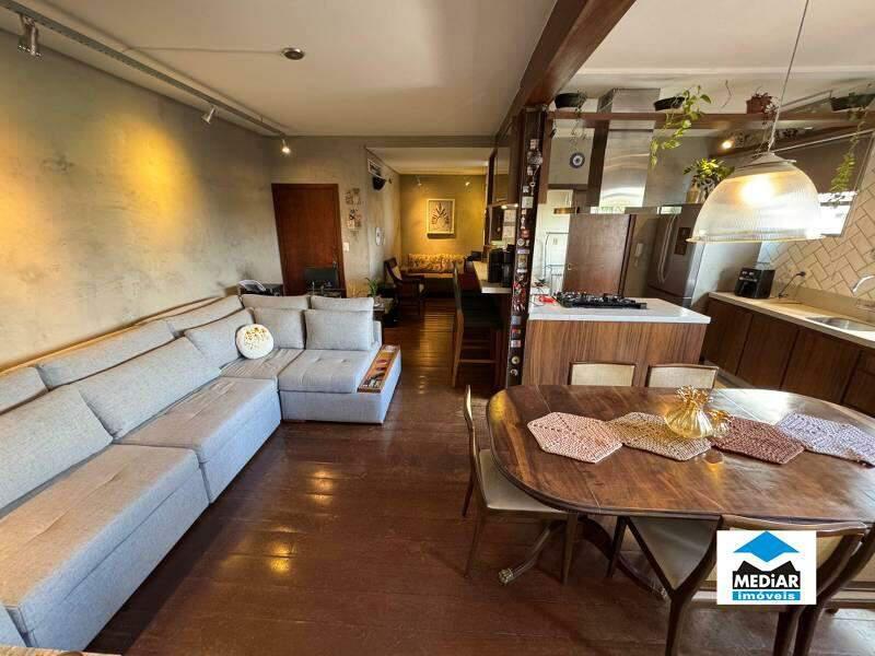 Apartamento, Sagrada Família, 3 Quartos, 1 Vaga, 1 Suíte