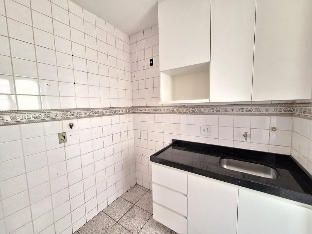 Apartamento, Sagrada Família, 2 Quartos, 1 Vaga, 1 Suíte