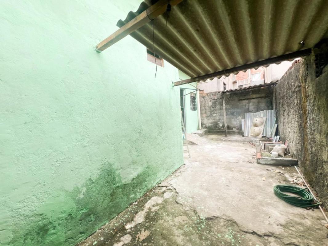 Casa, Confisco, 3 Quartos, 2 Vagas, 1 Suíte