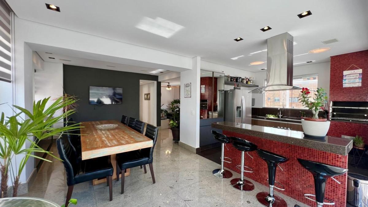 Cobertura, Santa Efigênia, 5 Quartos, 3 Vagas, 1 Suíte