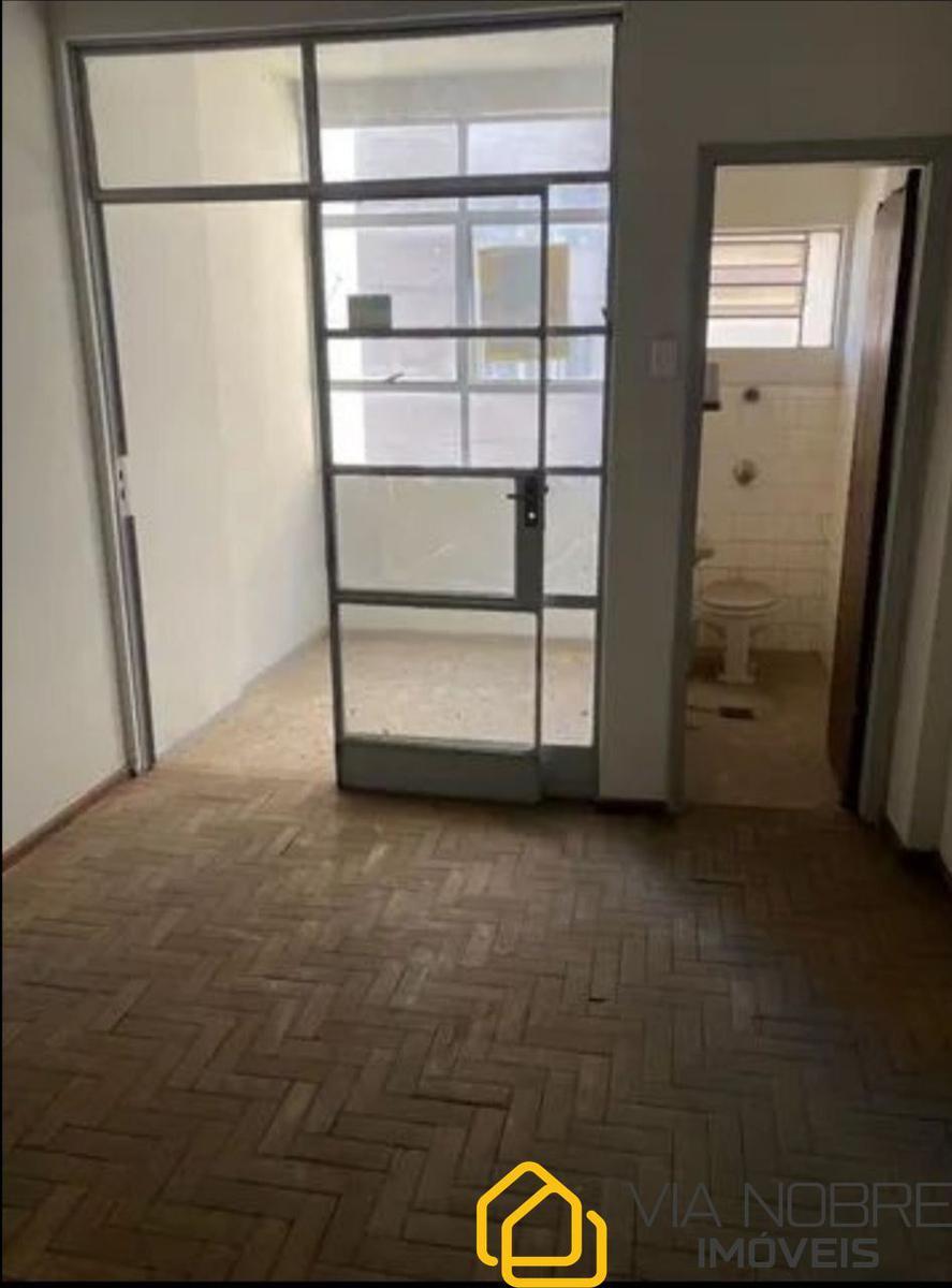 Sala, Centro