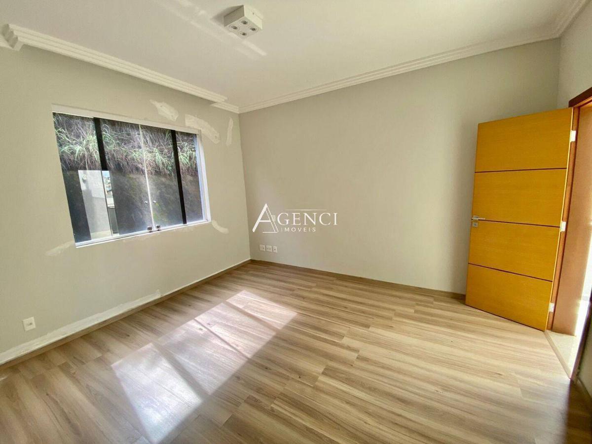 Casa, Paquetá, 4 Quartos, 0 Vaga, 2 Suítes
