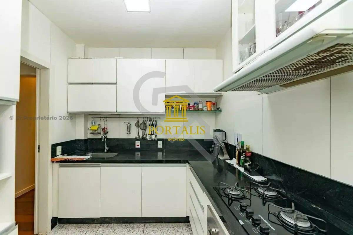 Apartamento, Coração de Jesus, 3 Quartos, 1 Vaga, 1 Suíte