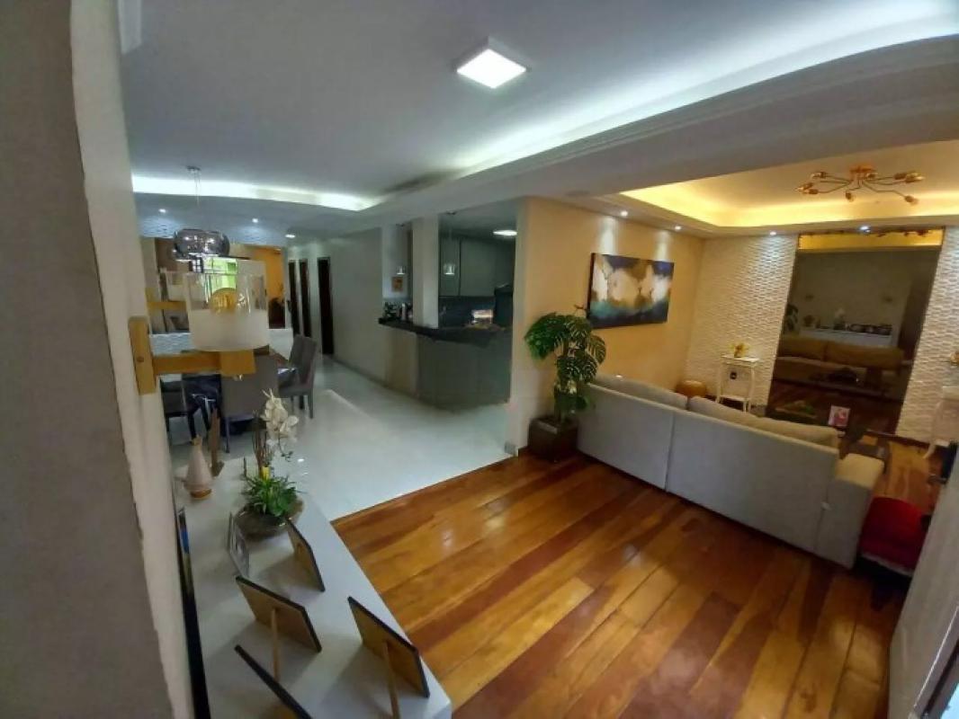 Casa, Santa Rosa, 3 Quartos, 2 Vagas, 1 Suíte