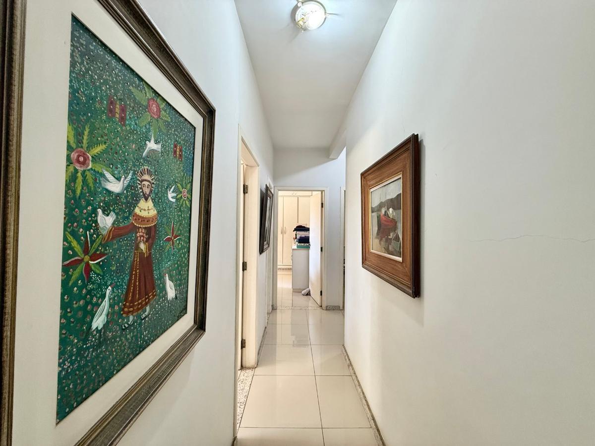 Casa, Bandeirantes (pampulha), 3 Quartos, 4 Vagas, 3 Suítes