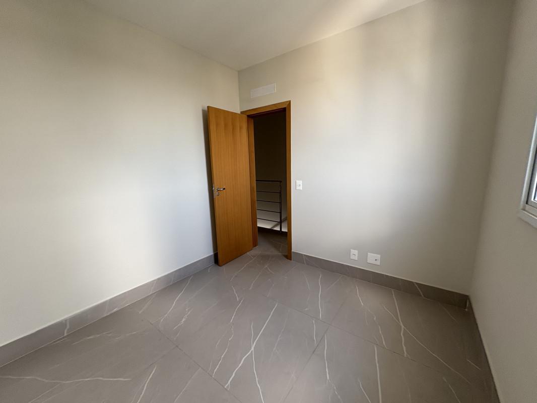 Cobertura, Fonte Grande, 3 Quartos, 2 Vagas, 1 Suíte