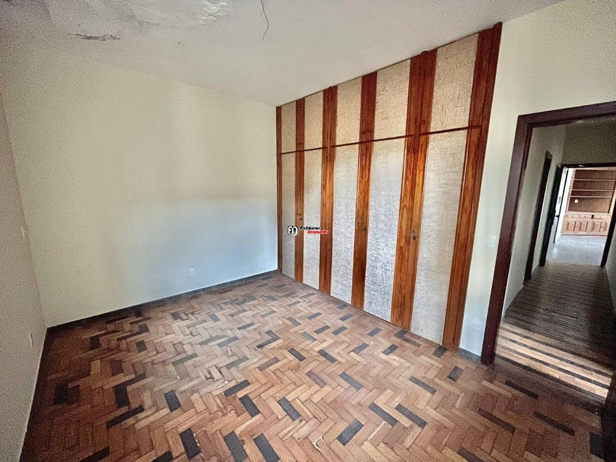 Casa, São José, 4 Quartos, 2 Vagas, 2 Suítes