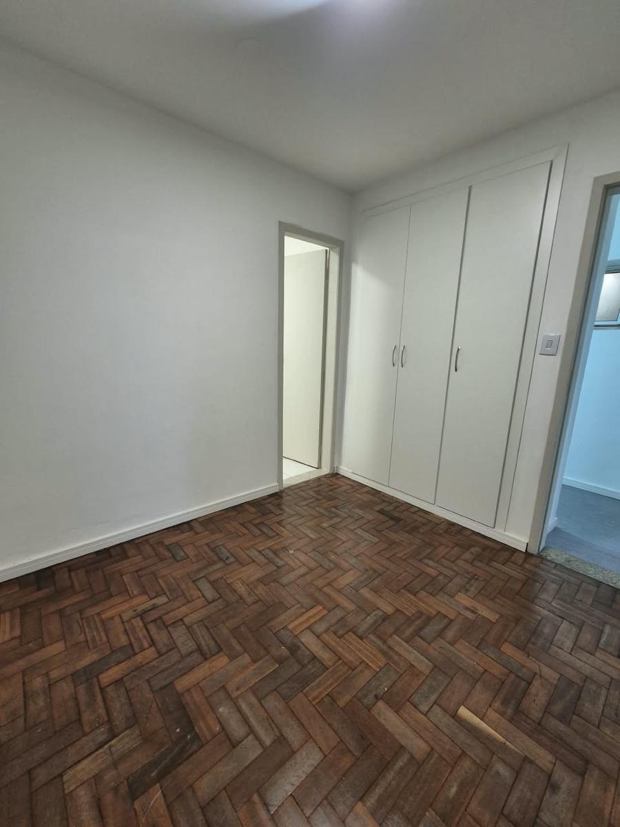 Apartamento, Centro, 4 Quartos, 0 Vaga, 1 Suíte