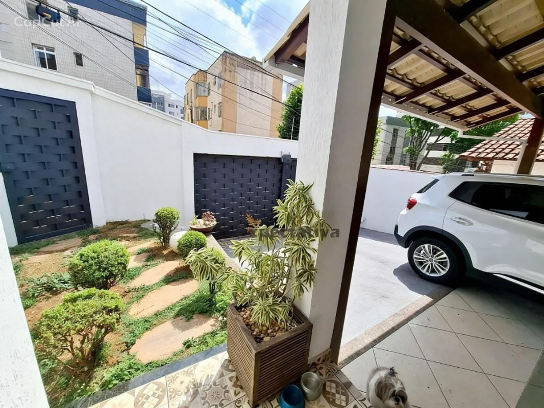 Casa, Manacás, 3 Quartos, 4 Vagas, 1 Suíte