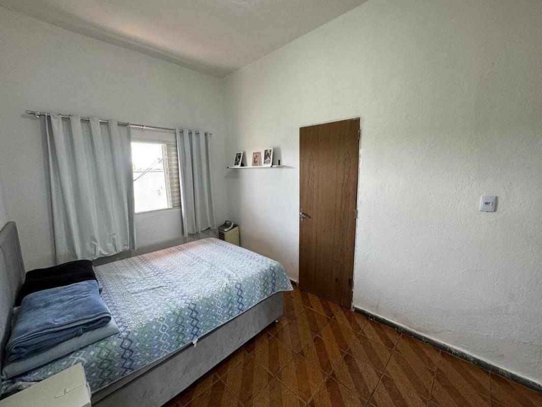 Casa, Jardim Laguna, 2 Quartos, 3 Vagas