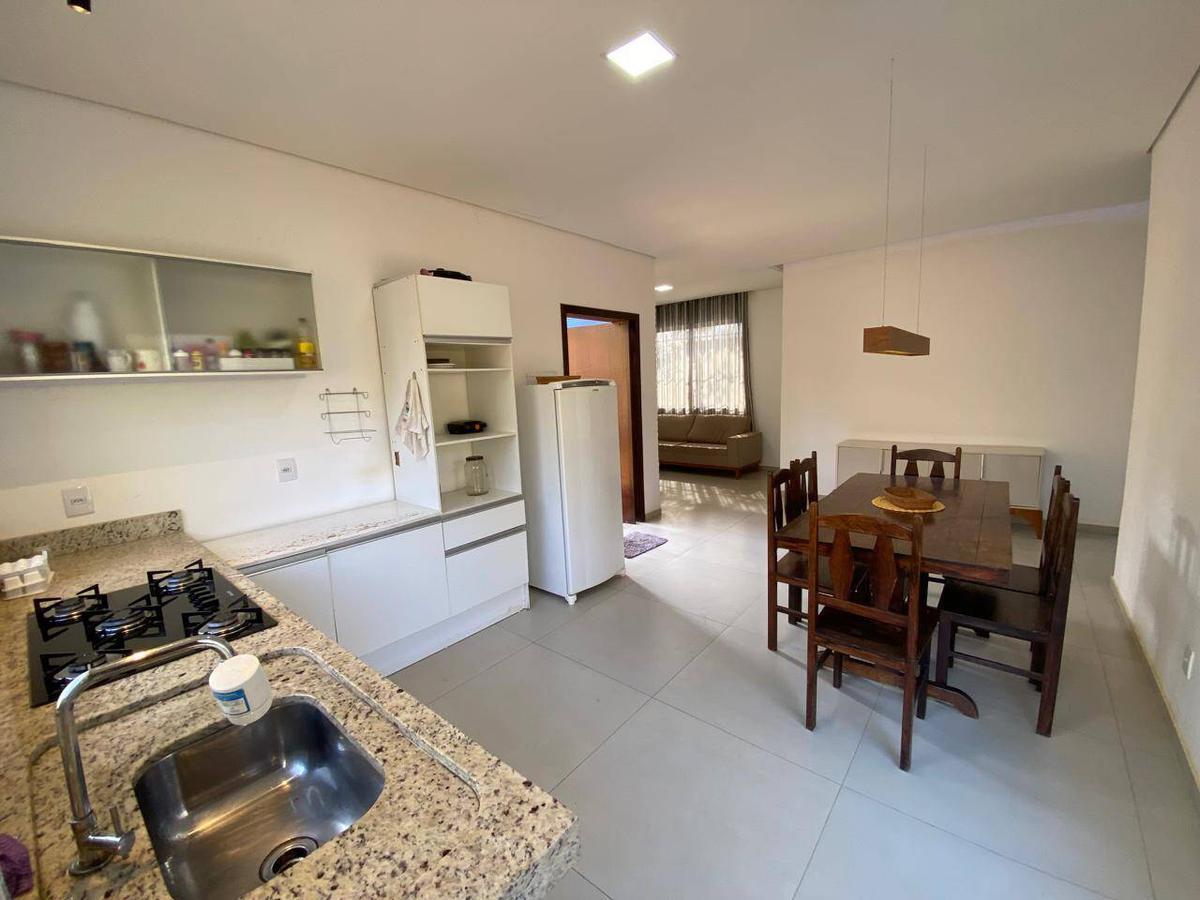 Casa, Primavera, 2 Quartos, 2 Vagas, 1 Suíte