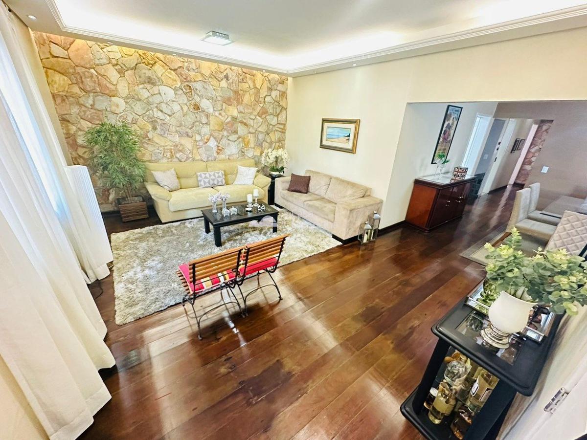 Casa, Planalto, 4 Quartos, 3 Vagas, 1 Suíte