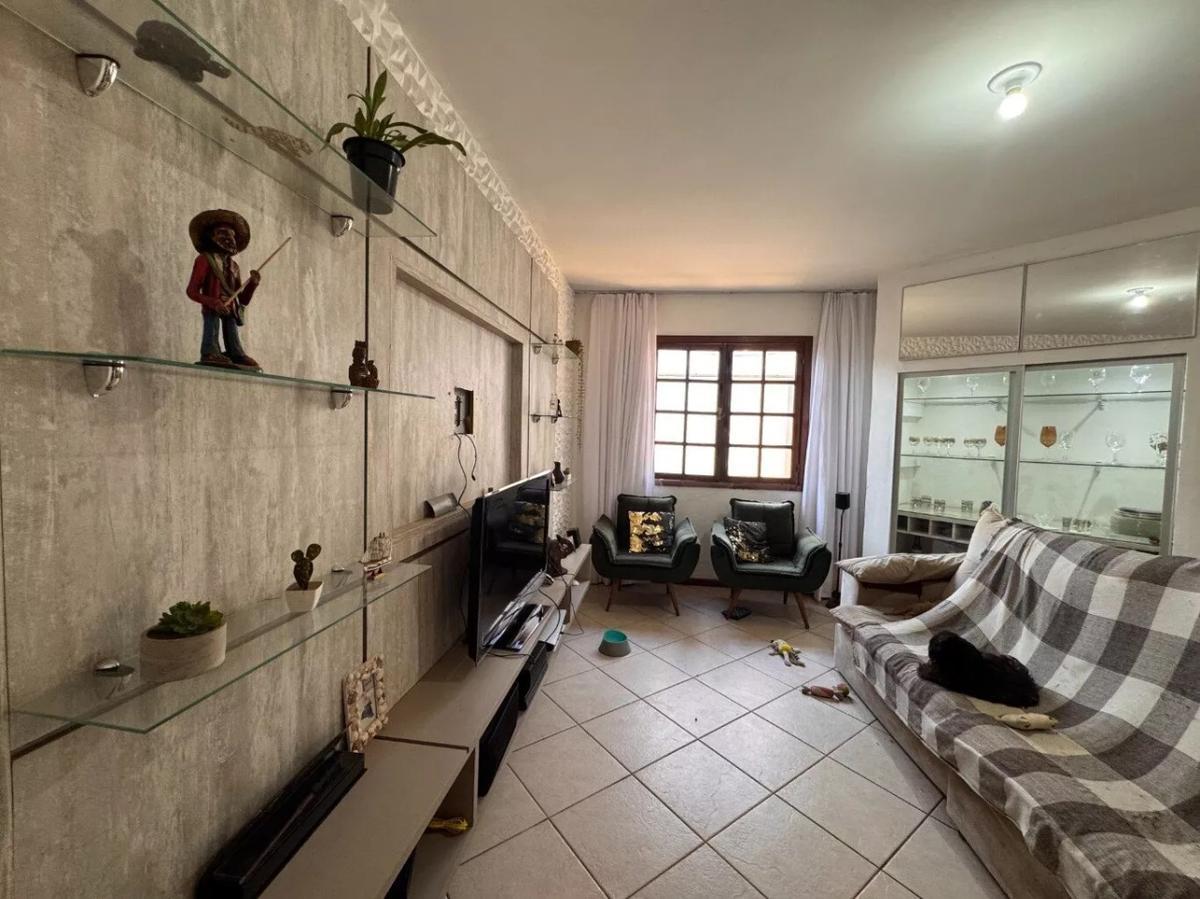 Casa, Jacqueline, 2 Quartos, 3 Vagas