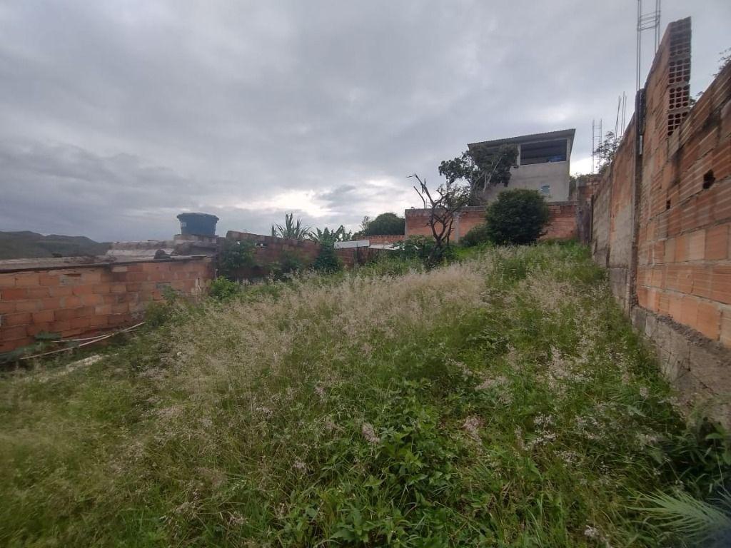 Casa, Mangabeiras, 2 Quartos, 0 Vaga