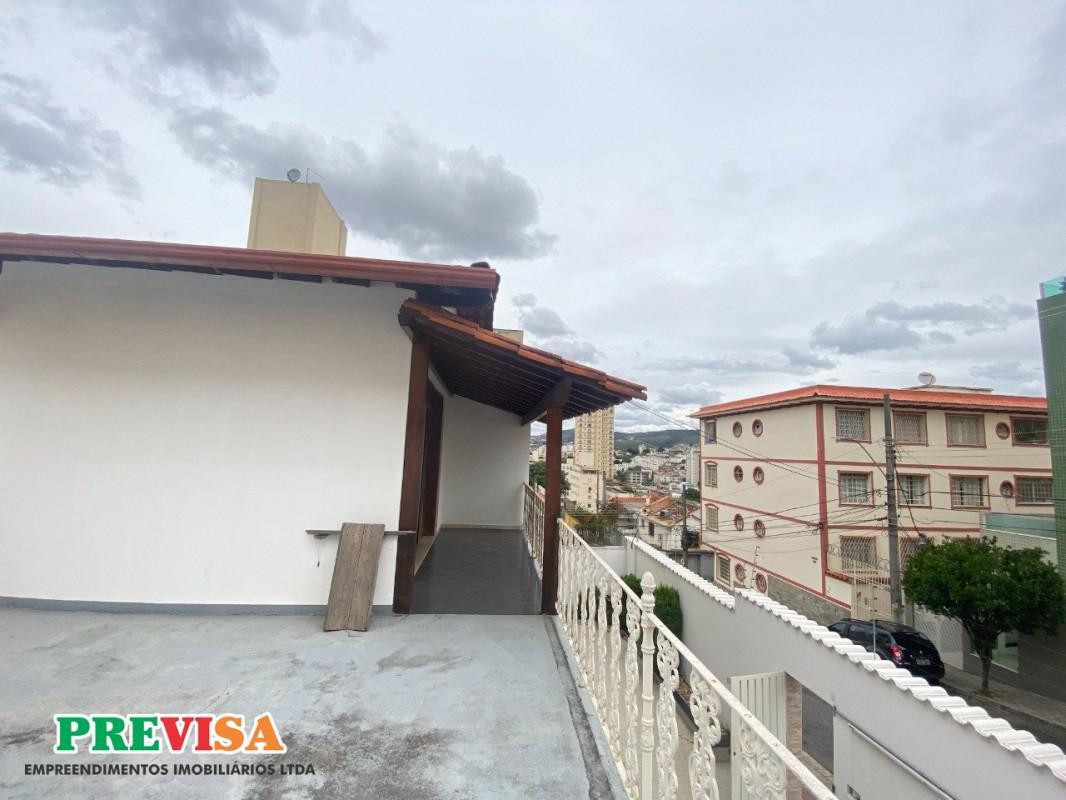 Casa, Sagrada Família, 4 Quartos, 6 Vagas, 1 Suíte