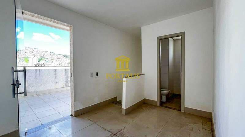 Cobertura, Serra, 2 Quartos, 3 Vagas, 1 Suíte