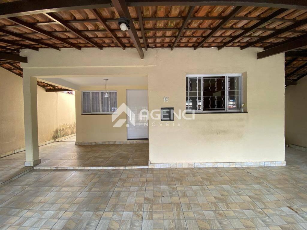 Casa, Santa Maria, 3 Quartos, 0 Vaga, 0 Suíte