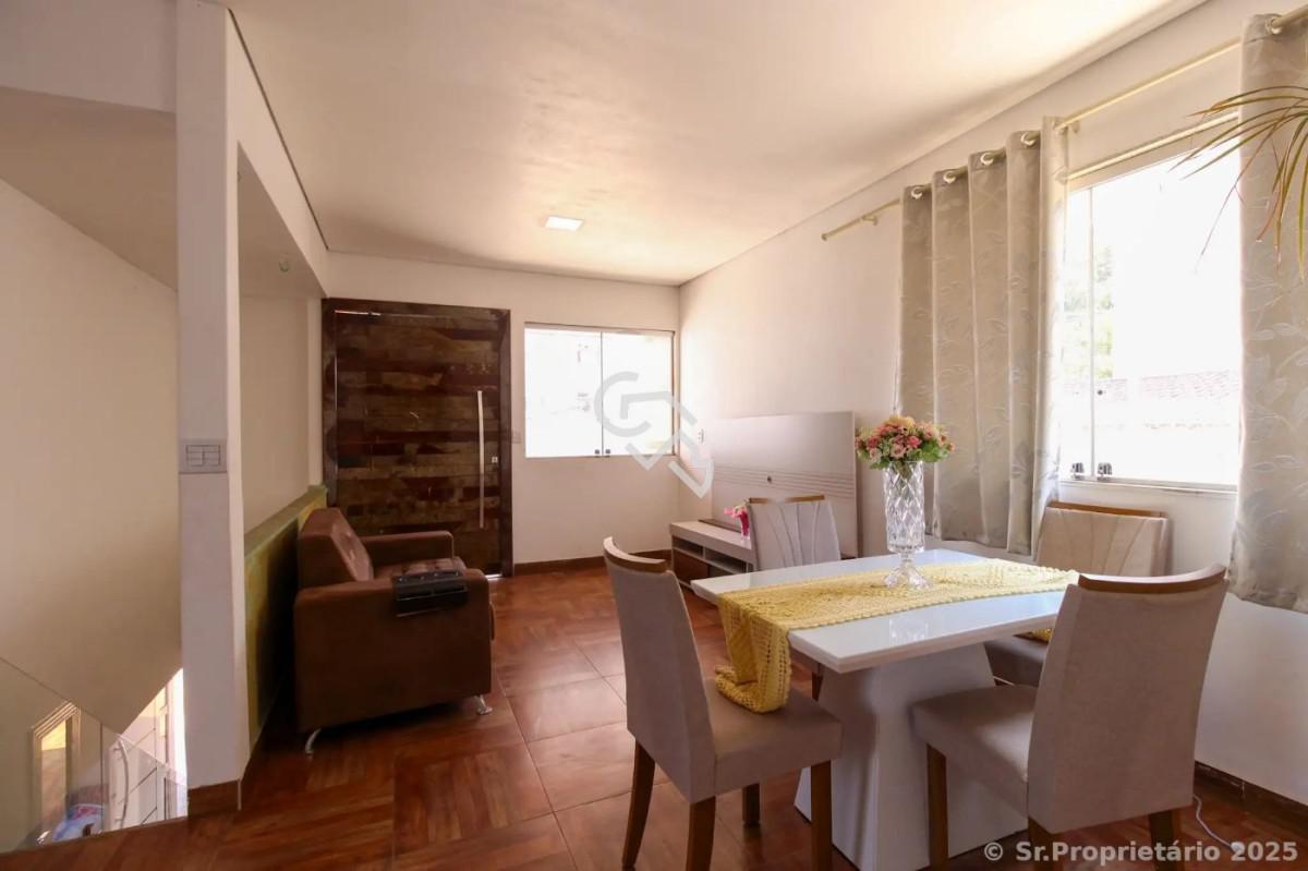 Casa, Horto, 6 Quartos, 2 Vagas, 5 Suítes