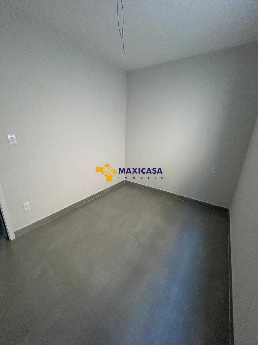 Casa, Planalto, 2 Quartos, 1 Vaga, 1 Suíte