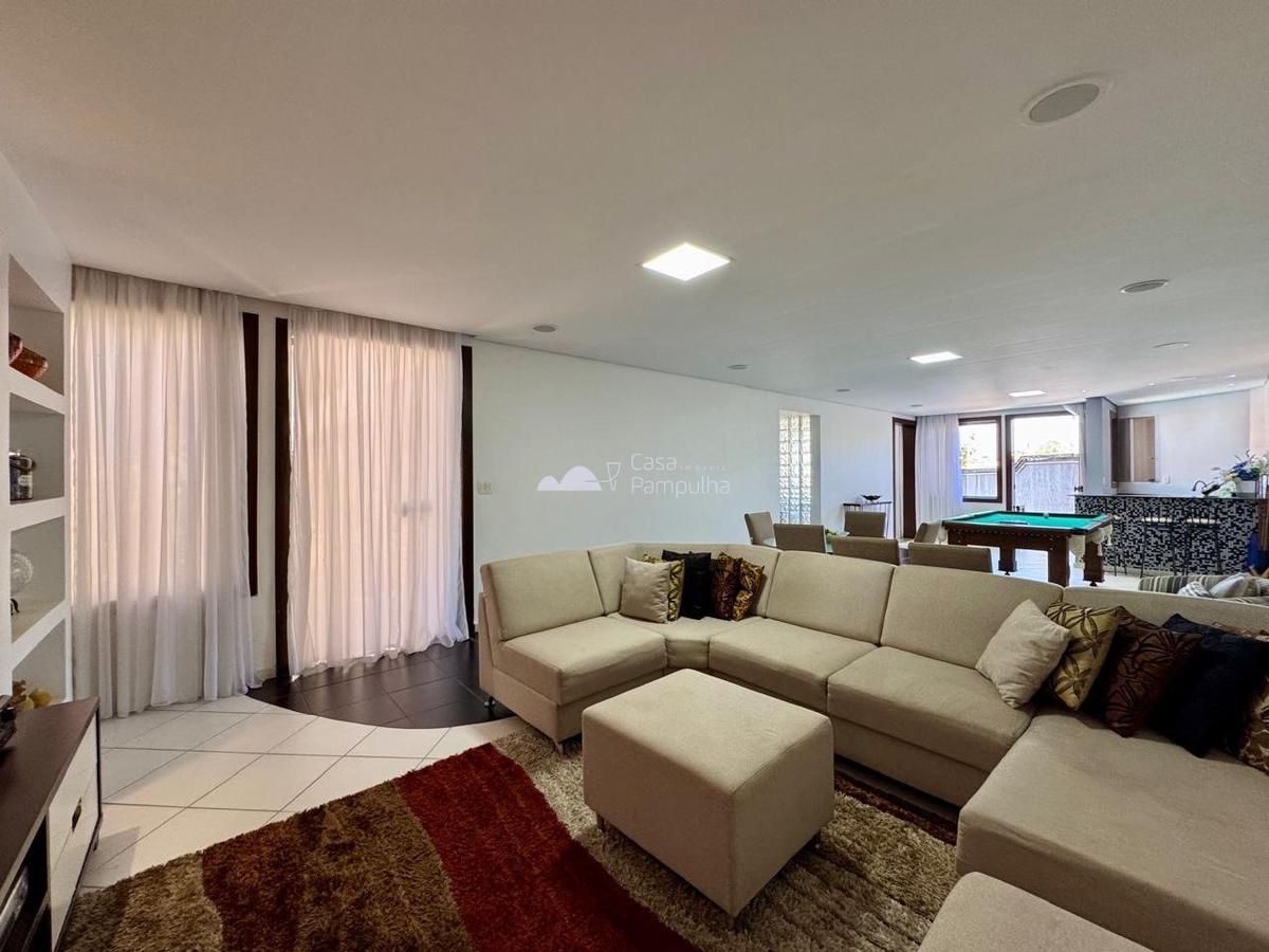 Casa, Planalto, 4 Quartos, 4 Vagas, 1 Suíte