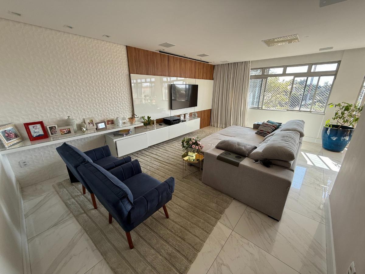 Apartamento, São José, 4 Quartos, 2 Vagas, 1 Suíte