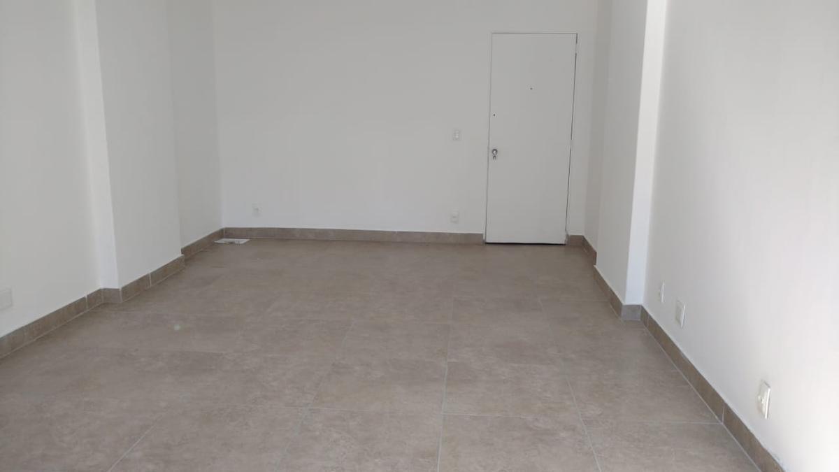 Sala, Centro, 1 Quarto, 0 Vaga
