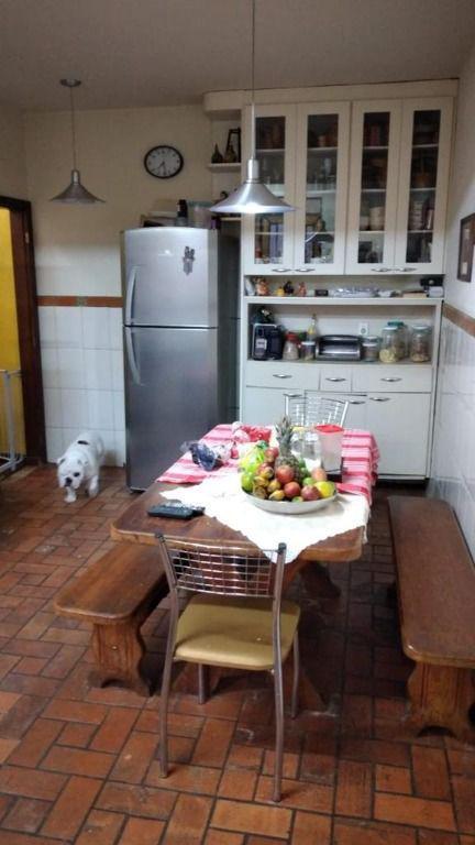 Casa, Centro, 4 Quartos, 3 Vagas, 1 Suíte