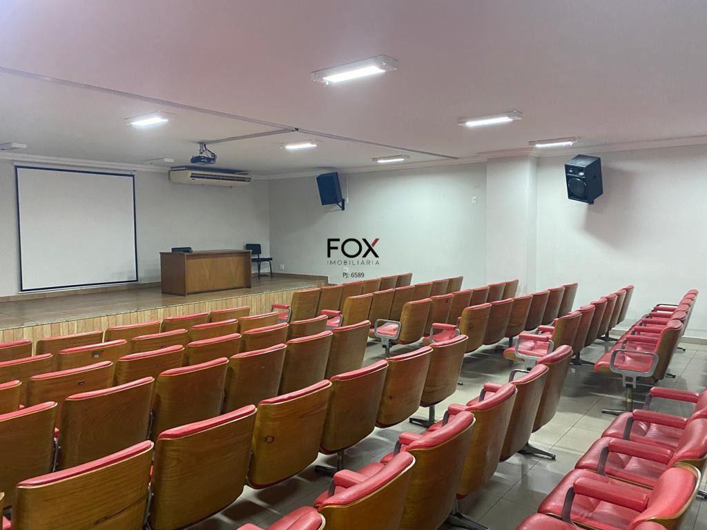 Prédio, Centro, 0 Quarto, 13 Vagas