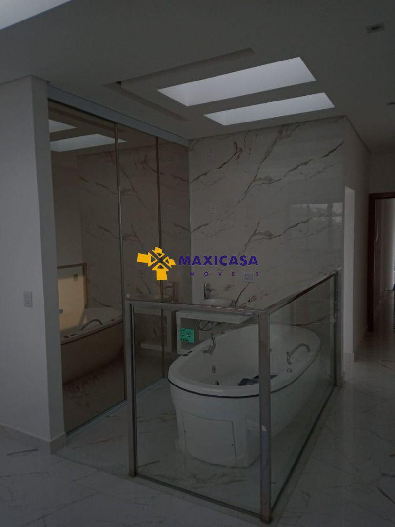 Casa, Santa Rosa, 3 Quartos, 4 Vagas, 3 Suítes