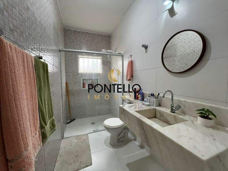 Casa, Planalto, 6 Quartos, 6 Vagas, 2 Suítes