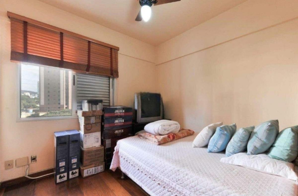 Apartamento, Funcionários, 4 Quartos, 2 Vagas, 1 Suíte